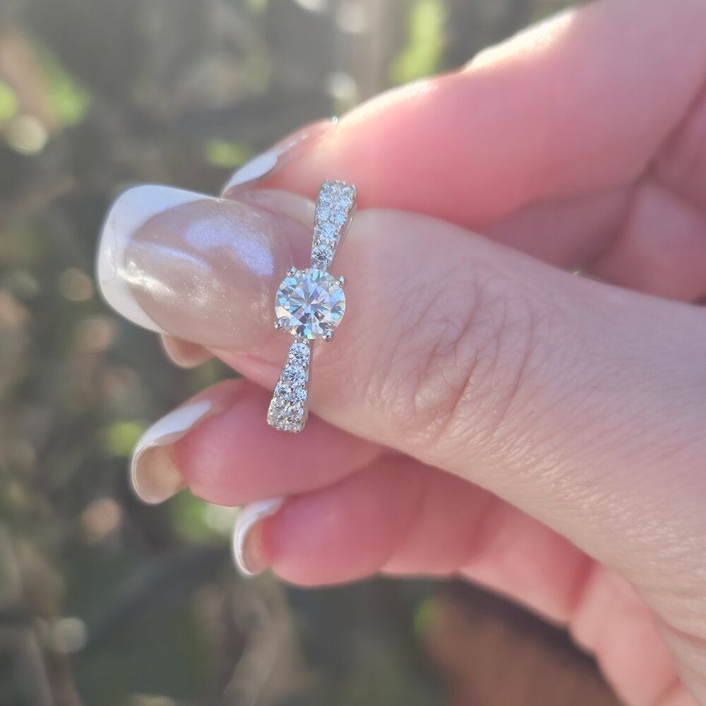 Moissanite Bow Ring – Sterling Silver 925 – Minimalist & Cute Gift